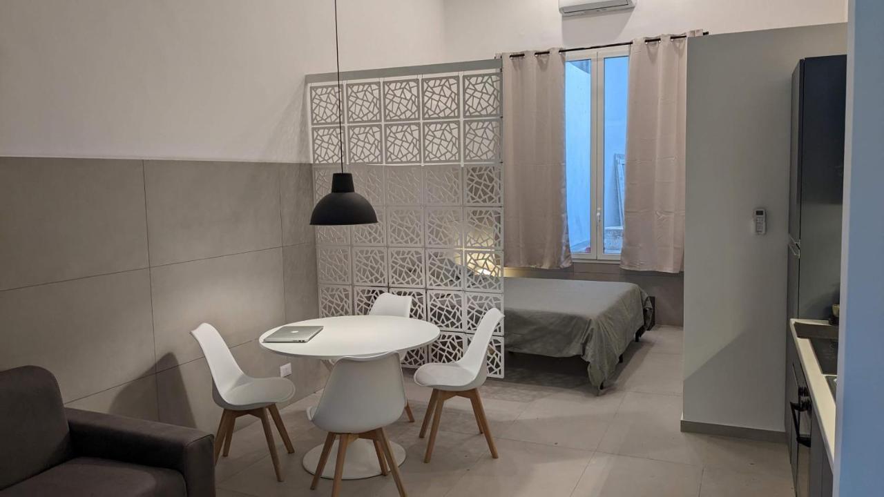 Apartamento Valona 101 - Elegant Loft Bari Exterior foto