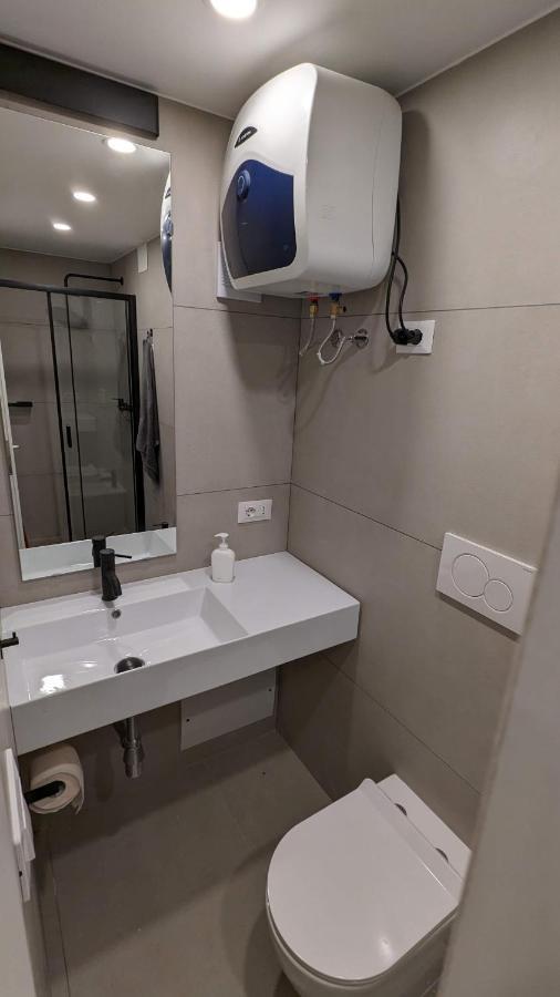 Apartamento Valona 101 - Elegant Loft Bari Exterior foto