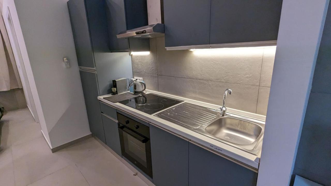 Apartamento Valona 101 - Elegant Loft Bari Exterior foto